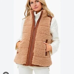 Tuckernuck Reversible Beckham Vest